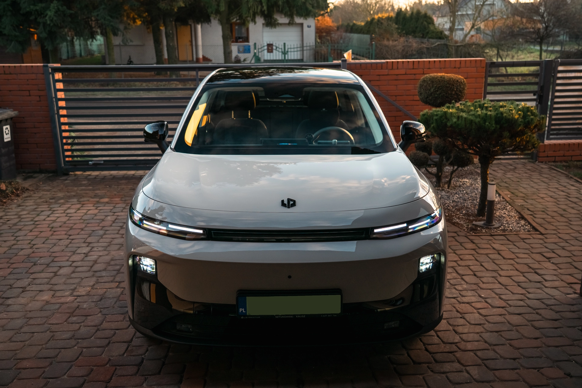 Leap Motor B10 Po zabezpieczeniu hybrydowym Folią PPF w pakiecie Bikini + Pakiet powłok 5 Letniej na lakier, na szyby oraz felgi
