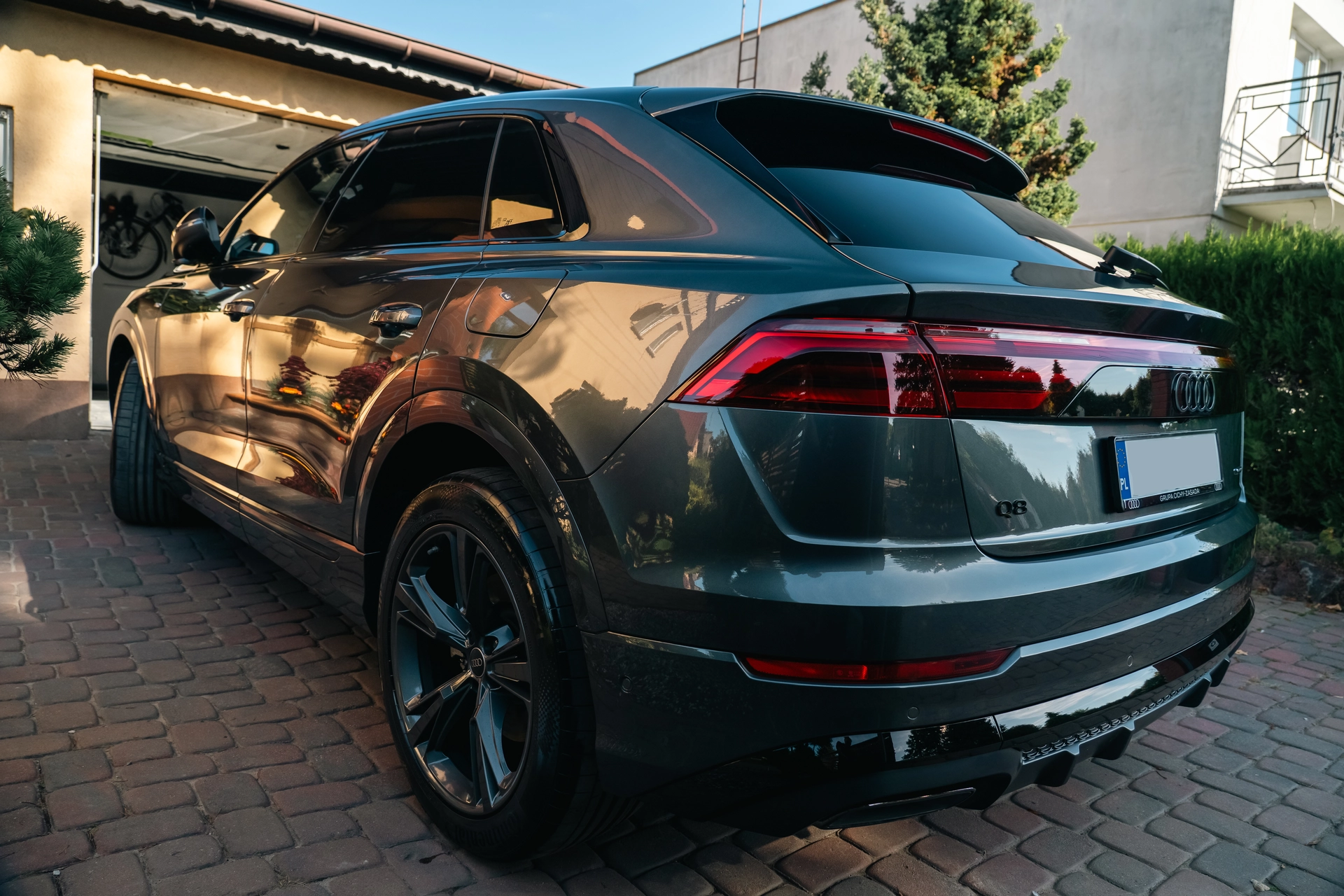 Audi Q8 Po aplikacji powłoki akredytowanej Grafenowej w Kaźmierzu w CarSpa.Detailing